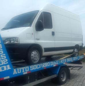 remoção-de-veículo-van-sprinter araquari sc